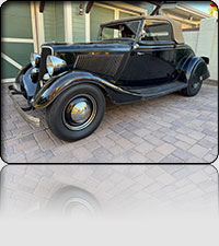 1933 Ford Deluxe Cabriolet